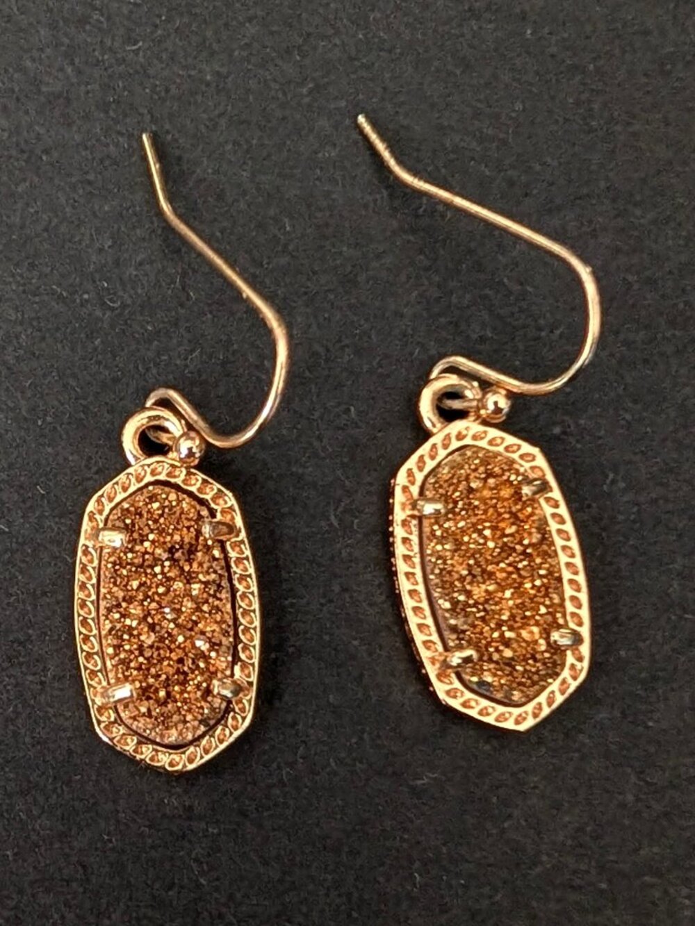 Small oval gold drusy earrings